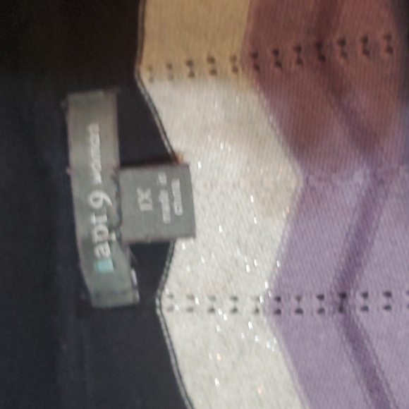 Chevron purple black 3/4 sleeved top apt 9 xl - Picture 2 of 8